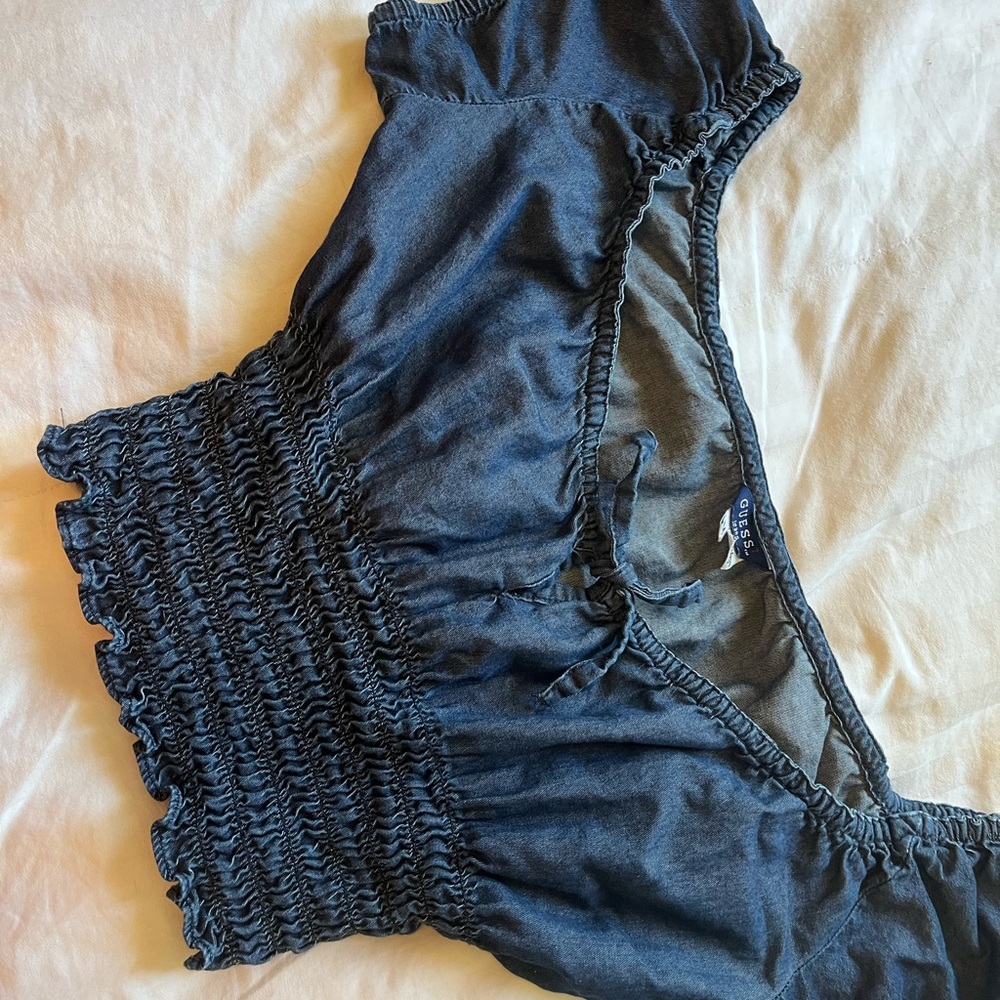 Adorable Guess denim peasant top